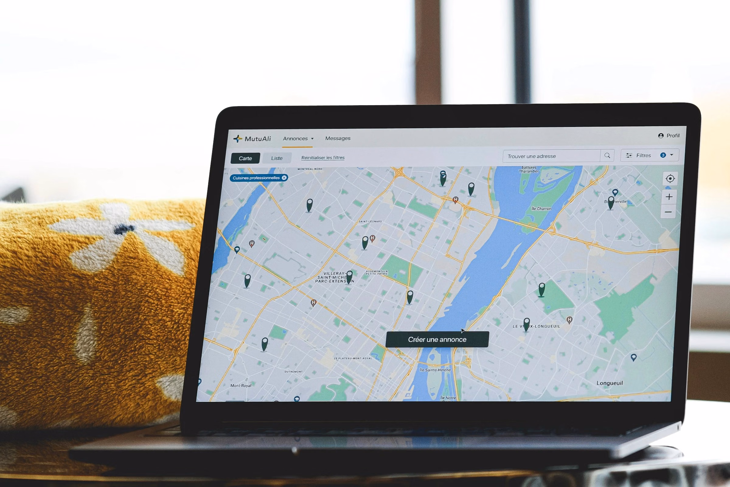 Software de gestionare a zonelor de servicii pentru companiile cu mai multe locații