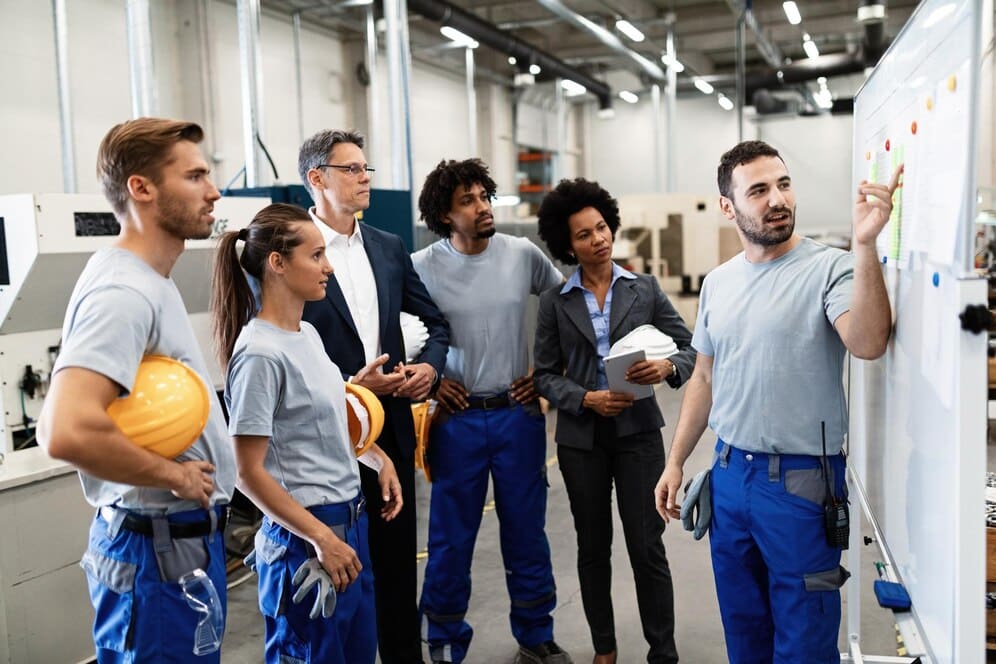 How To Become a Field Service Technician. Image 5